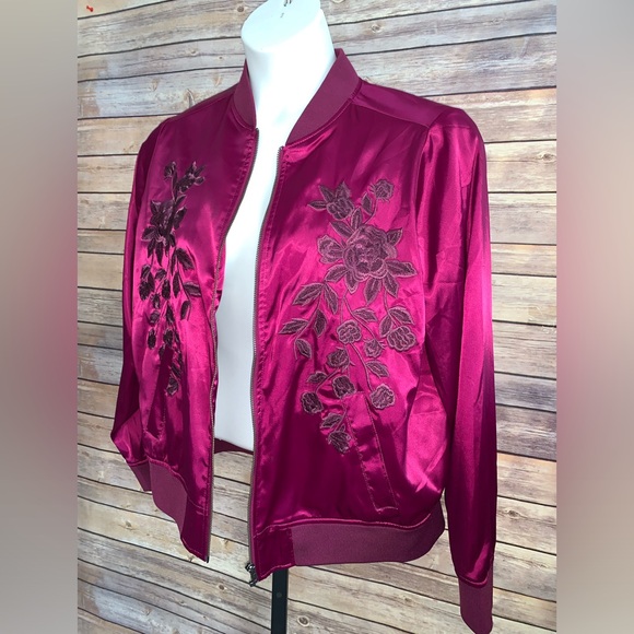 Torrid Bomber Jacket- Size 1X - Picture 3 of 6